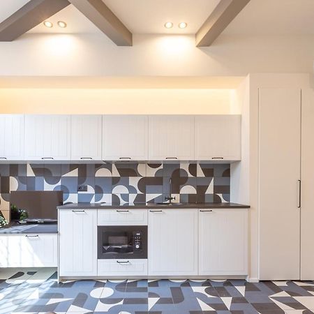 3Fo6 -Navigli-Duomo - Luxury Modern Apartment Milan Luaran gambar